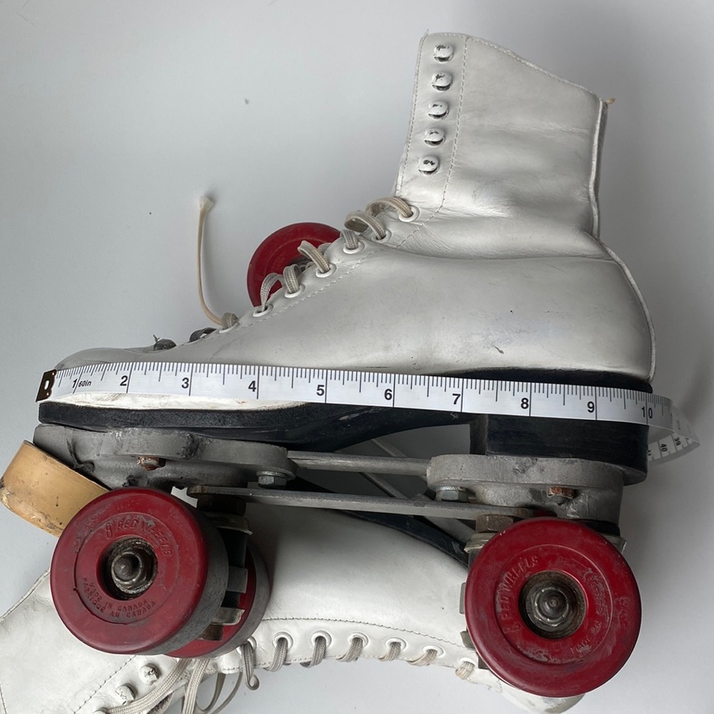 Riedell Vintage White Leather Quad Roller Skates with Red Wheels. Used/vintage. - Picture 15 of 16